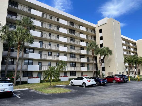 The Palms Of Deer Creek, 2430 Deer Creek Country Club Blvd #107-2, Deerfield Beach, Florida 33442, image 2