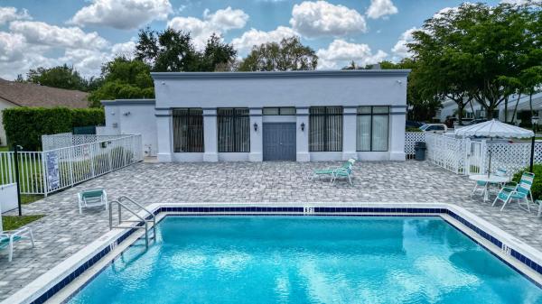 Lantern Walk, 111 Sunshine Blvd, Royal Palm Beach, Florida 33411, image 2