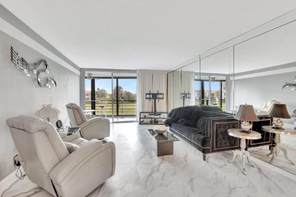 Boca Barwood, 23279 Barwood Ln N #205, Boca Raton, Florida 33428, image 2