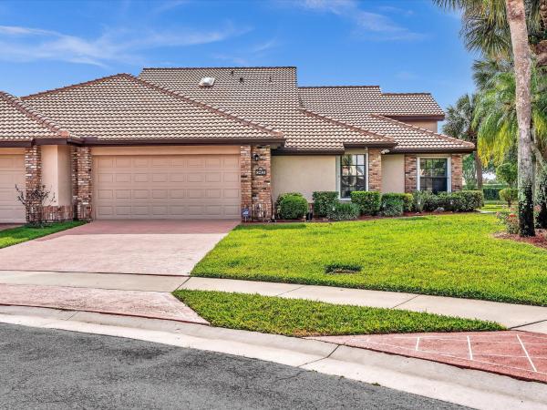 Hampton At Aberdeen, 8230 Cassia Dr, Boynton Beach, Florida 33472, image 1