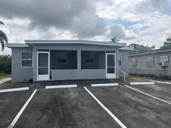Crosby, 250 NW 12th Ave #1, South Bay, Florida 33493, image 1
