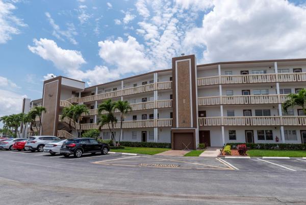 Guildford At Century Village, 1078 Guildford #E, Boca Raton, Florida 33434, image 1