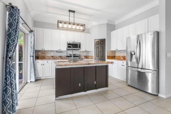 Catalina At Lakes Of Laguna, 3048 El Camino Real, West Palm Beach, Florida 33409, image 2