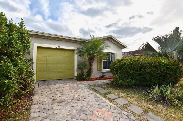 Morningside Palm Breezes Club, 9708 Windrift Cir, Fort Pierce, Florida 34945, image 1