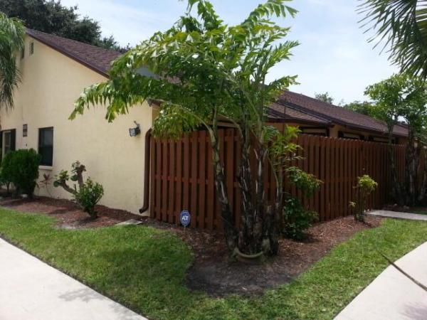 Springdale, 262 Springdale Cir, Palm Springs, Florida 33461, image 1