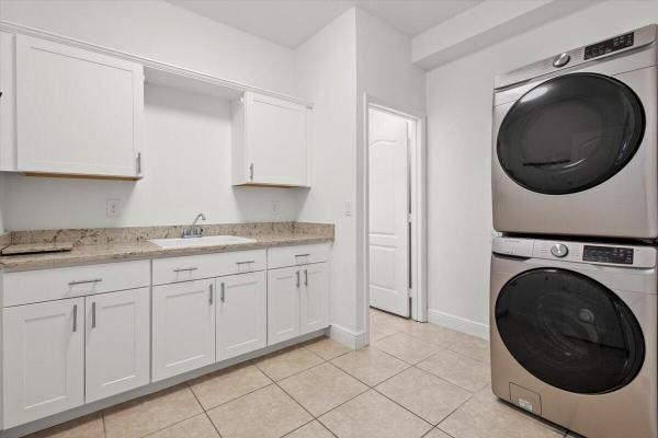 Paar Estates, 105 SW Hawthorne Cir, Port St. Lucie, Florida 34953, image 1