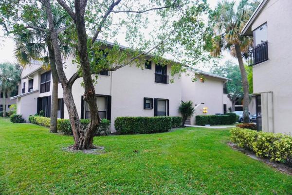 Karanda Village 5, 3354 NW 47th Ave #3279, Coconut Creek, Florida 33063, image 1