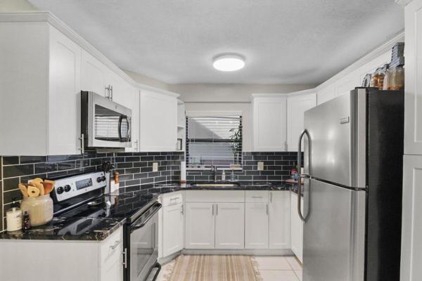 Lake Shore Heights, 12268 Sag Harbor Ct #5, Wellington, Florida 33414, image 2