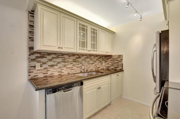 Cornwall At Century Village, 4020 Cornwall A, Boca Raton, Florida 33434, image 1