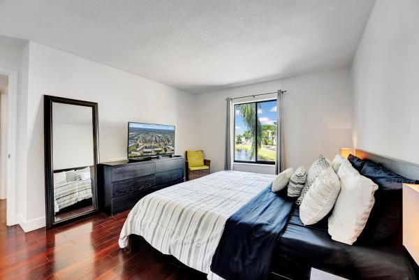 The Palm Club, 1114 Green Pine Blvd #C2, West Palm Beach, Florida 33409, image 2