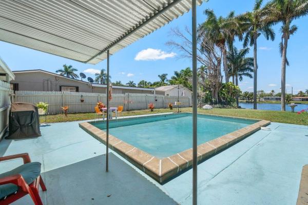 Palm Springs Village, 233 Poe Dr, Palm Springs, Florida 33461, image 2