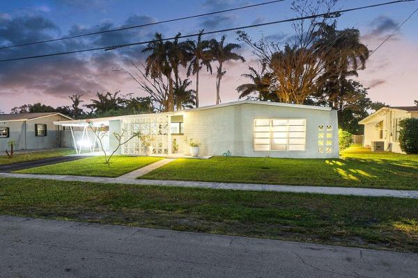 Palm Springs Village, 233 Poe Dr, Palm Springs, Florida 33461, image 1