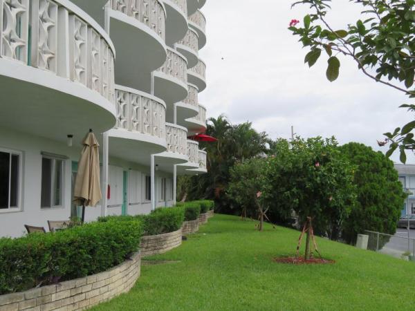 Lakeside Point Gardens, 2381 Sunset Ave #112, Lake Worth Beach, Florida 33461, image 2