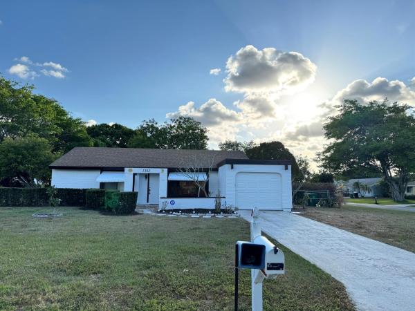 Lyngate, 1302 SE Roanoke St, Port St. Lucie, Florida 34952, image 1