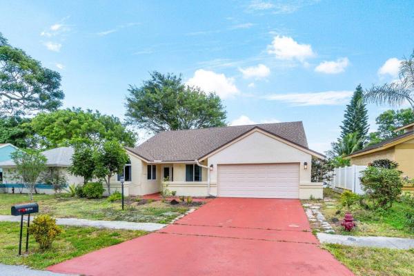 Stonehaven, 1822 Edgewater Dr, Boynton Beach, Florida 33436, image 1