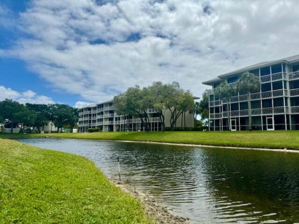 Whitehall At Camino Real, 6205 Balboa Cir #206, Boca Raton, Florida 33433, image 2
