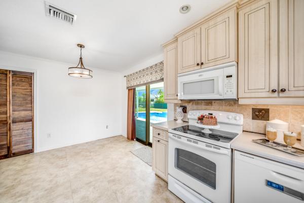 Palmetto Pines, 10900 Gallery St, Boca Raton, Florida 33428, image 2