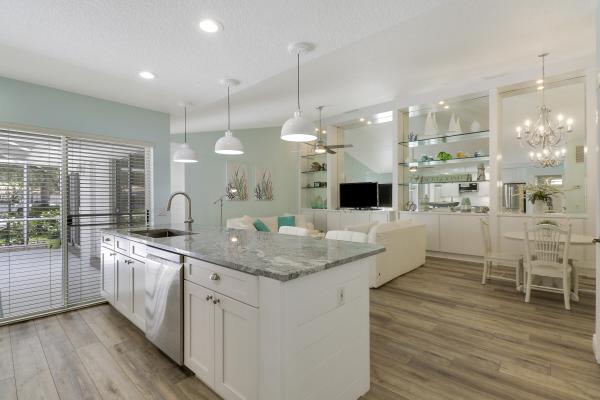 Sun Terrace At The Oaks, 5802 Red Oak Ct, Palm Beach Gardens, Florida 33410, image 1