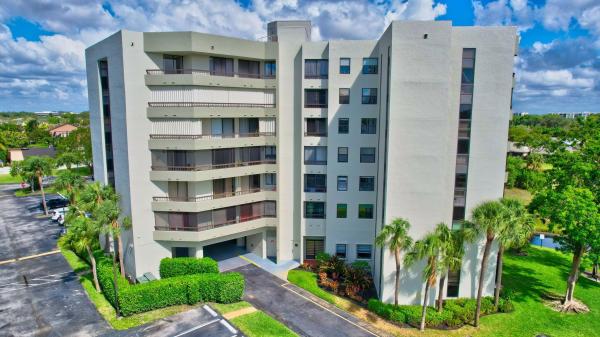 La Costa Del Mar, 6463 La Costa Dr #401, Boca Raton, Florida 33433, image 1