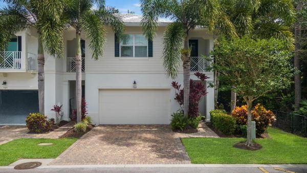 Hampton Cay, 7105 Kensington Ct, Palm Beach Gardens, Florida 33418, image 1