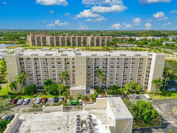 Huntington Lakes 5, 7290 Kinghurst Dr #709, Delray Beach, Florida 33446, image 1