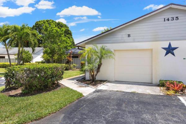 1435 Captains Walk #19, Fort Pierce, Florida 34950, image 1