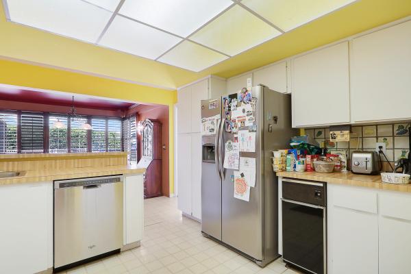 Presidential Estates, 8 Interlachen Cir, West Palm Beach, Florida 33401, image 1