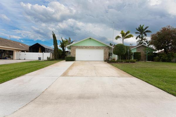 Florida Gardens, 79 W Cypress Rd, Lake Worth Beach, Florida 33467, image 1