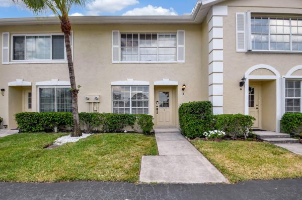 The Charter Club Of Palm Beach, 220 Foxtail Dr #B, Greenacres, Florida 33415, image 1