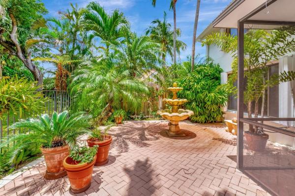 Wimbledon Villas At Town Place, 21700 Cromwell Cir, Boca Raton, Florida 33486, image 1