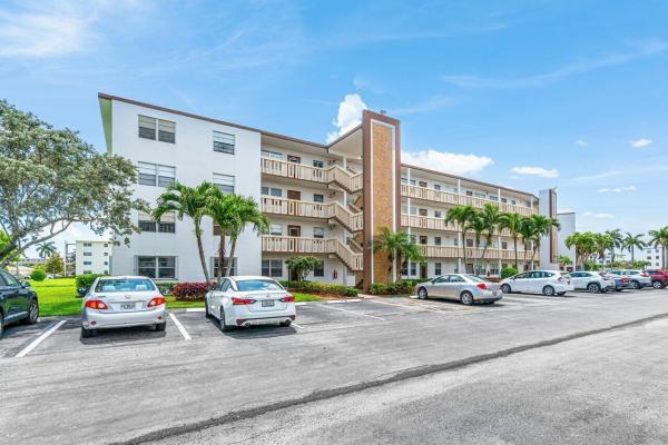 Guildford At Century Village, 1036 Guildford B, Boca Raton, Florida 33434, image 1