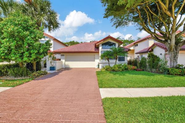 Town Place Club Villas, 21795 Town Place Dr, Boca Raton, Florida 33433, image 1