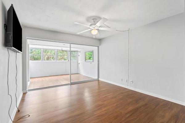 Greenway Village North, 148 West Ct, Royal Palm Beach, Florida 33411, image 1