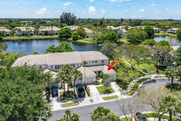 Palmbrooke Townhomes, 4620 Palmbrooke Cir, West Palm Beach, Florida 33417, image 2