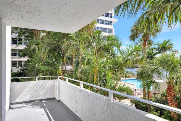 East Point Towers, 1160 N Federal Hwy #213, Fort Lauderdale, Florida 33304, image 3