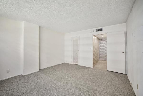 East Point Towers, 1160 N Federal Hwy #213, Fort Lauderdale, Florida 33304, image 2