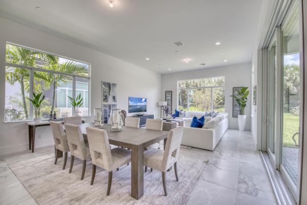 Coral Isles At Avenir, 9204 Coral Isles Cir, Palm Beach Gardens, Florida 33412, image 2