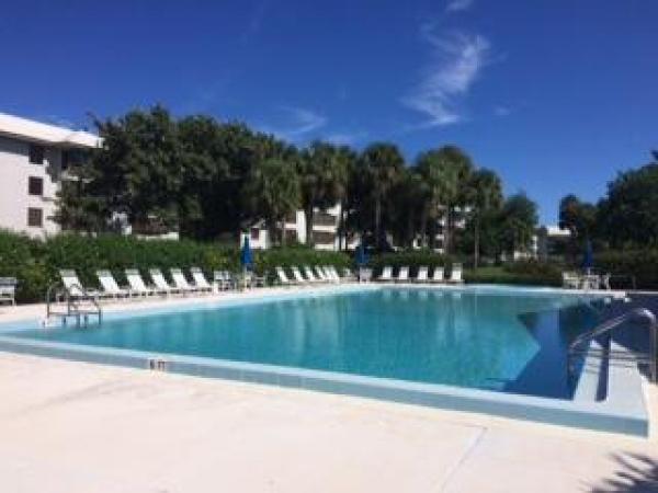 Whitehall, 3640 Whitehall Dr #206, West Palm Beach, Florida 33401, image 1