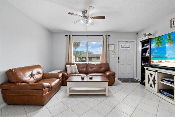 Floral Park Lantana, 6733 Westview Dr, Lake Worth, Florida 33462, image 1
