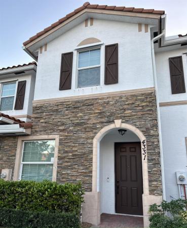 Charleston Commons, 4331 Braxton Ave, West Palm Beach, Florida 33417, image 1