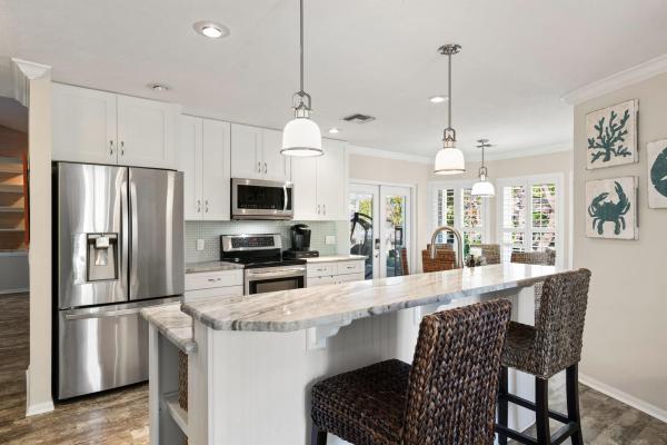 Queens Cove, 119 Queen Elizabeth Ct, Fort Pierce, Florida 34949, image 1