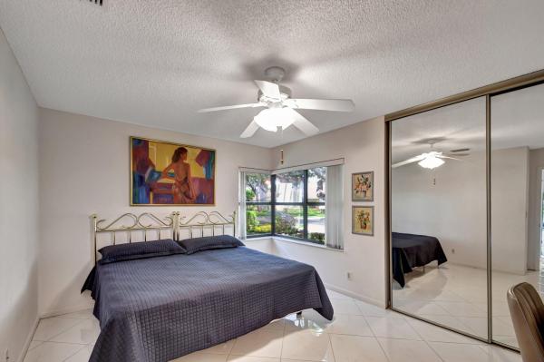 Fairmont Place, 4943 Boxwood Cir, Boynton Beach, Florida 33436, image 3