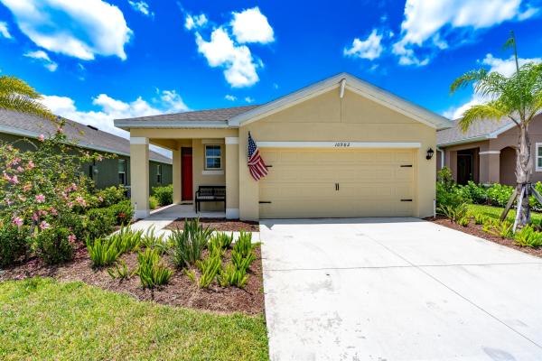Crosstown Commons, 10982 SW Robbia Way, Port St. Lucie, Florida 34987, image 1