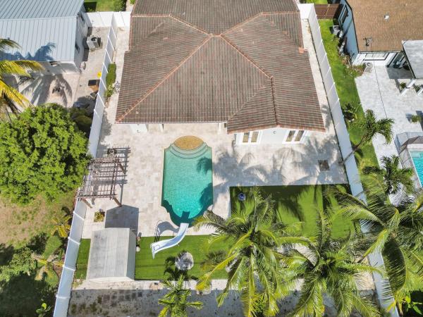 Deerfield Shores, 257 SE 6th Ave, Deerfield Beach, Florida 33441, image 1