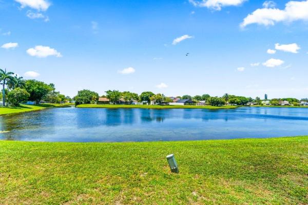 The Palm Club West Village, 4705 Lakeside Cir, West Palm Beach, Florida 33417, image 2