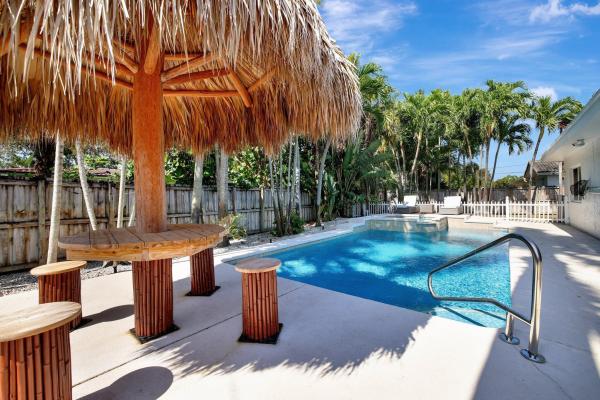 Lighthouse Point Residential, 2110 NE 35th St, Lighthouse Point, Florida 33064, image 1