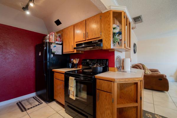 Gateway Arms, 1305 Gateway Dr, Lantana, Florida 33462, image 1