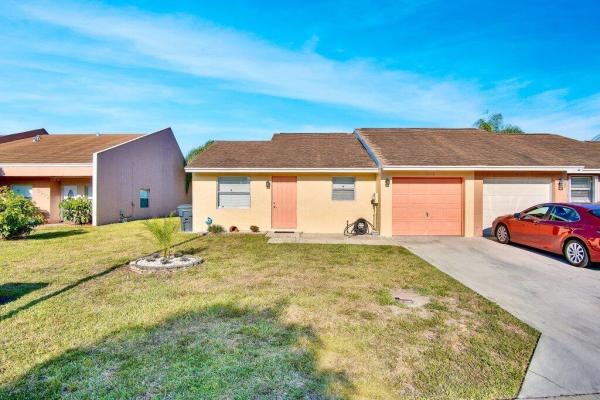 Lee's Crossing, 5616 Kimberton Way, Lake Worth Beach, Florida 33463, image 1