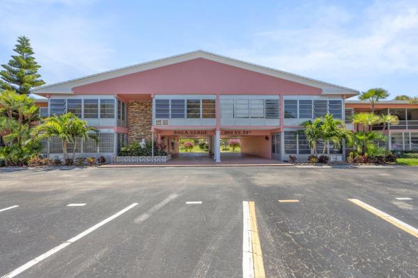 Boca Verde, 300 NE 20th St #6310, Boca Raton, Florida 33431, image 1