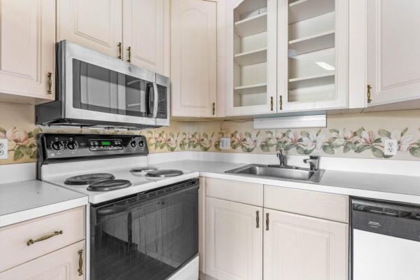 Regal Palms, 3100 Springdale Blvd #307, Palm Springs, Florida 33461, image 1